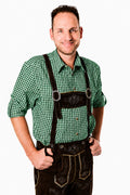 Lederhosenset Jupp met groen hemd en sokken